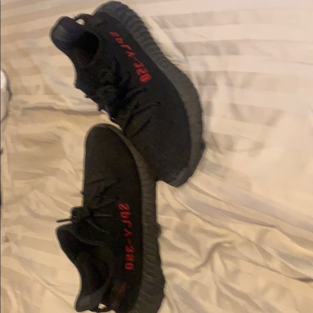 Yeezy bred v2 black and red - Picture 3 of 4